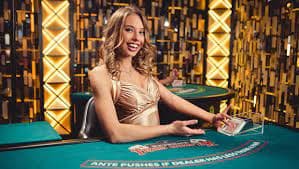 Antarmuka meja roulette di aplikasi tinari Antarmuka meja roulette Wild West Gold di aplikasi tinari